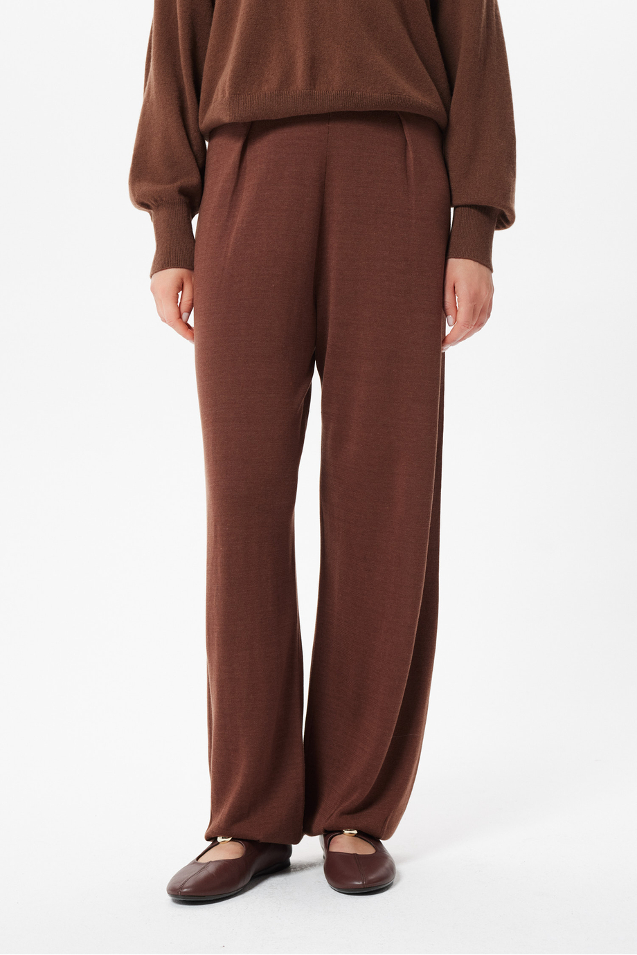 Pantaloni tricotați maro cu mătase Pantaloni tricotați maro cu mătase