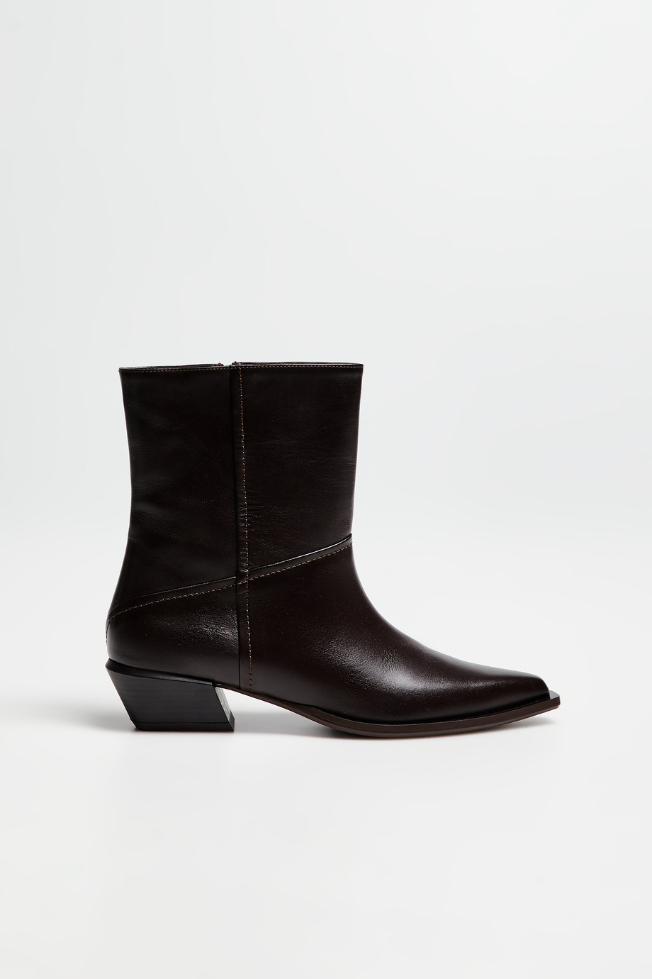 Botine ciocolatii din piele Botine ciocolatii din piele