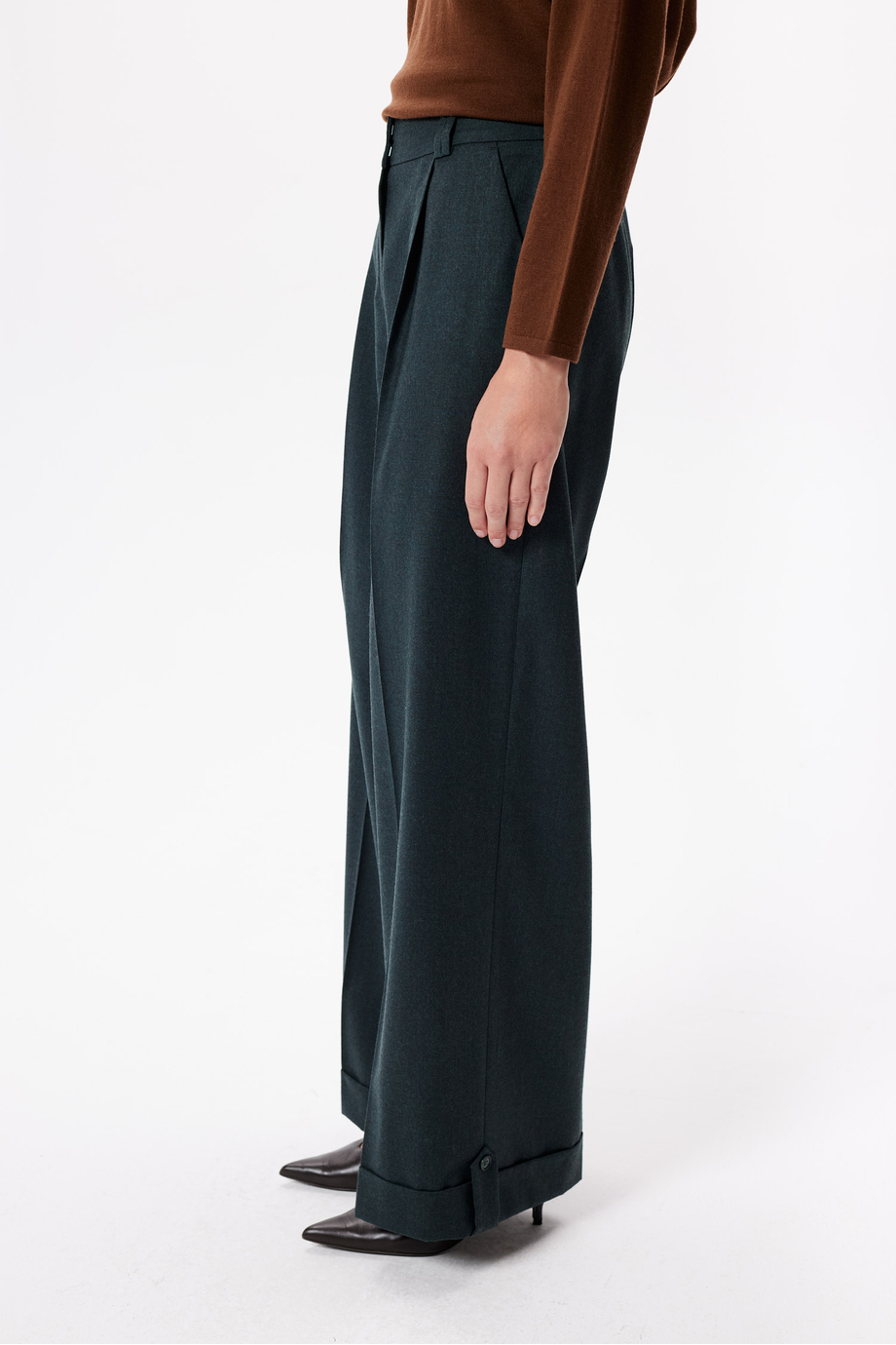 Pantaloni largi verde smarald din lână virgină Pantaloni largi verde smarald din lână virgină
