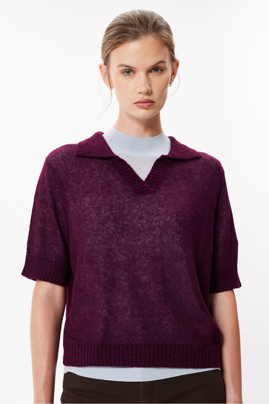 Pulover polo de culoarea vinetei, cu lână de alpaca Pulover polo de culoarea vinetei, cu lână de alpaca