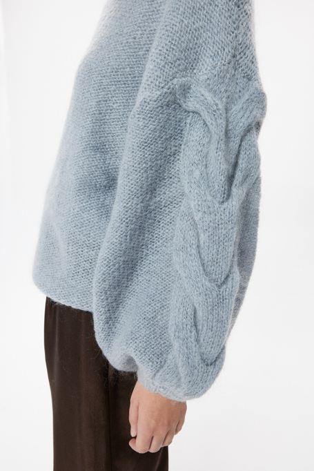 Pulover albastru deschis cu mohair Pulover albastru deschis cu mohair