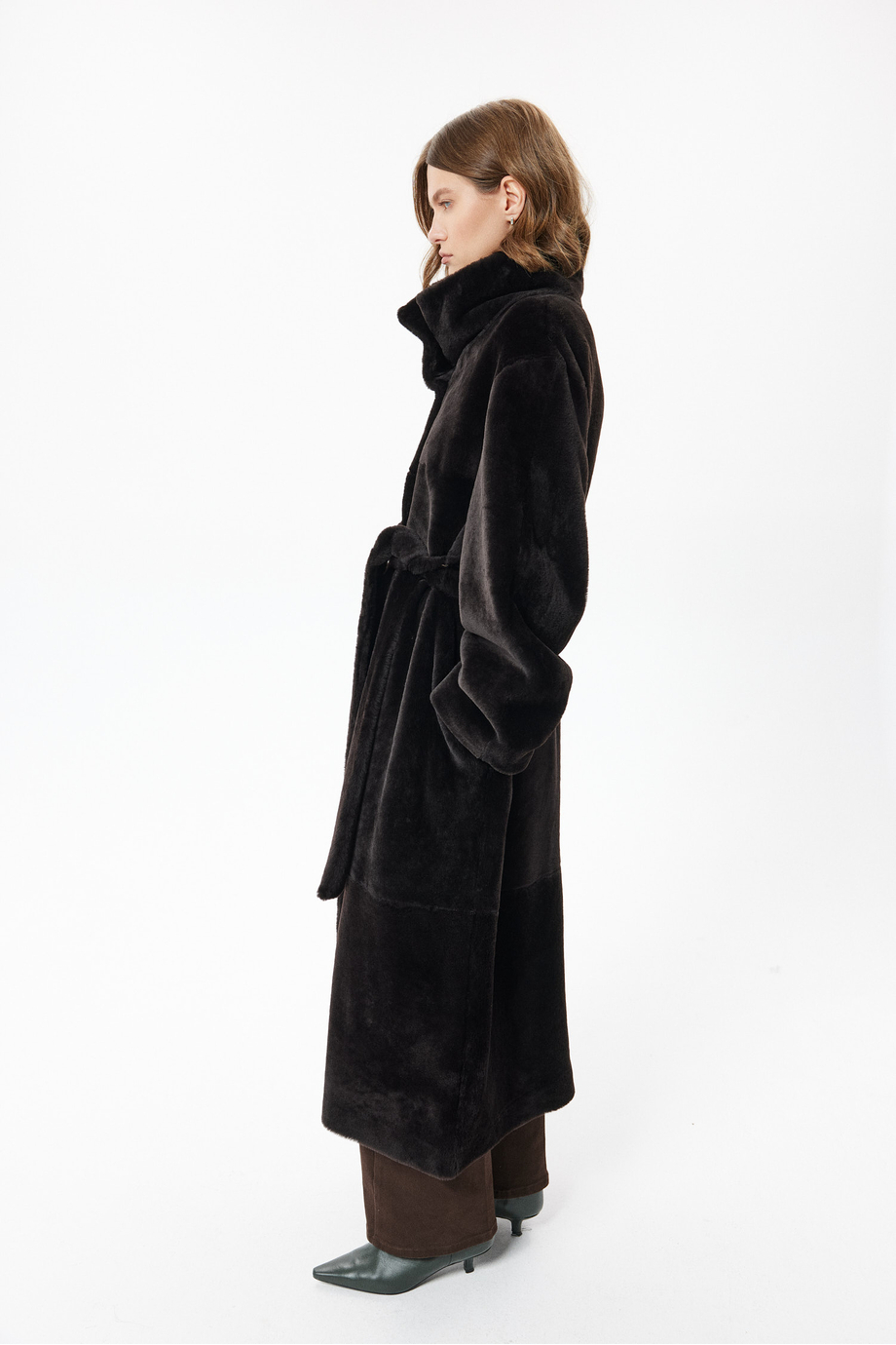 Palton cojoc ciocolatiu din piele naturală Palton cojoc ciocolatiu din piele naturală