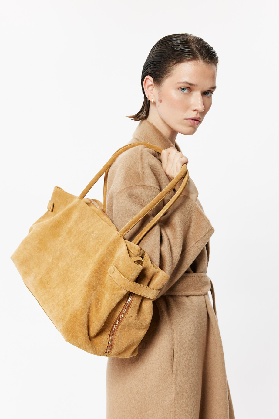 Geantă shopper camel din piele întoarsă Geantă shopper camel din piele întoarsă